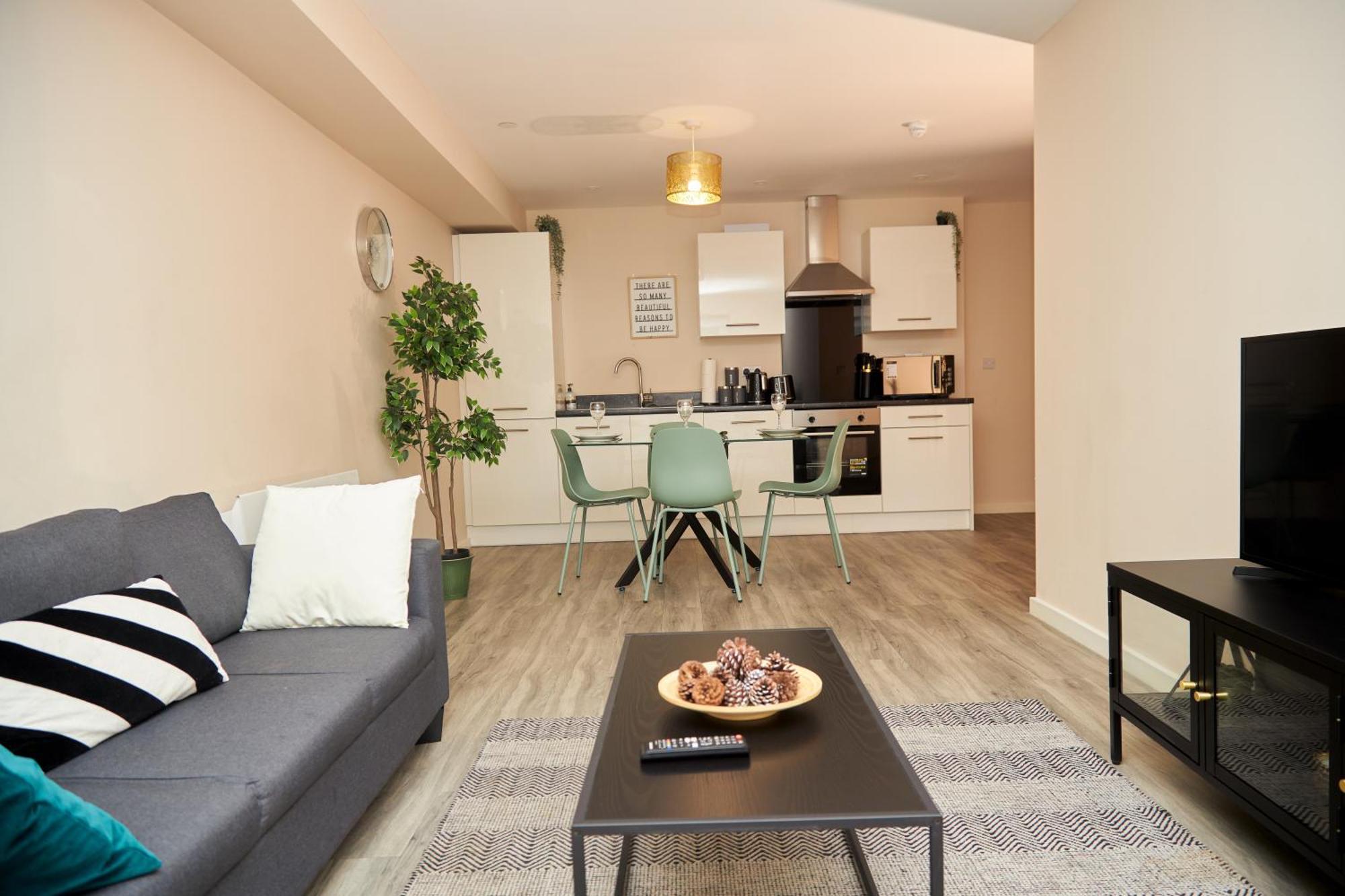 Deluxe And Cozy Two Bedroom With 1 Bathroom And Open Balcony Manchester Exteriör bild