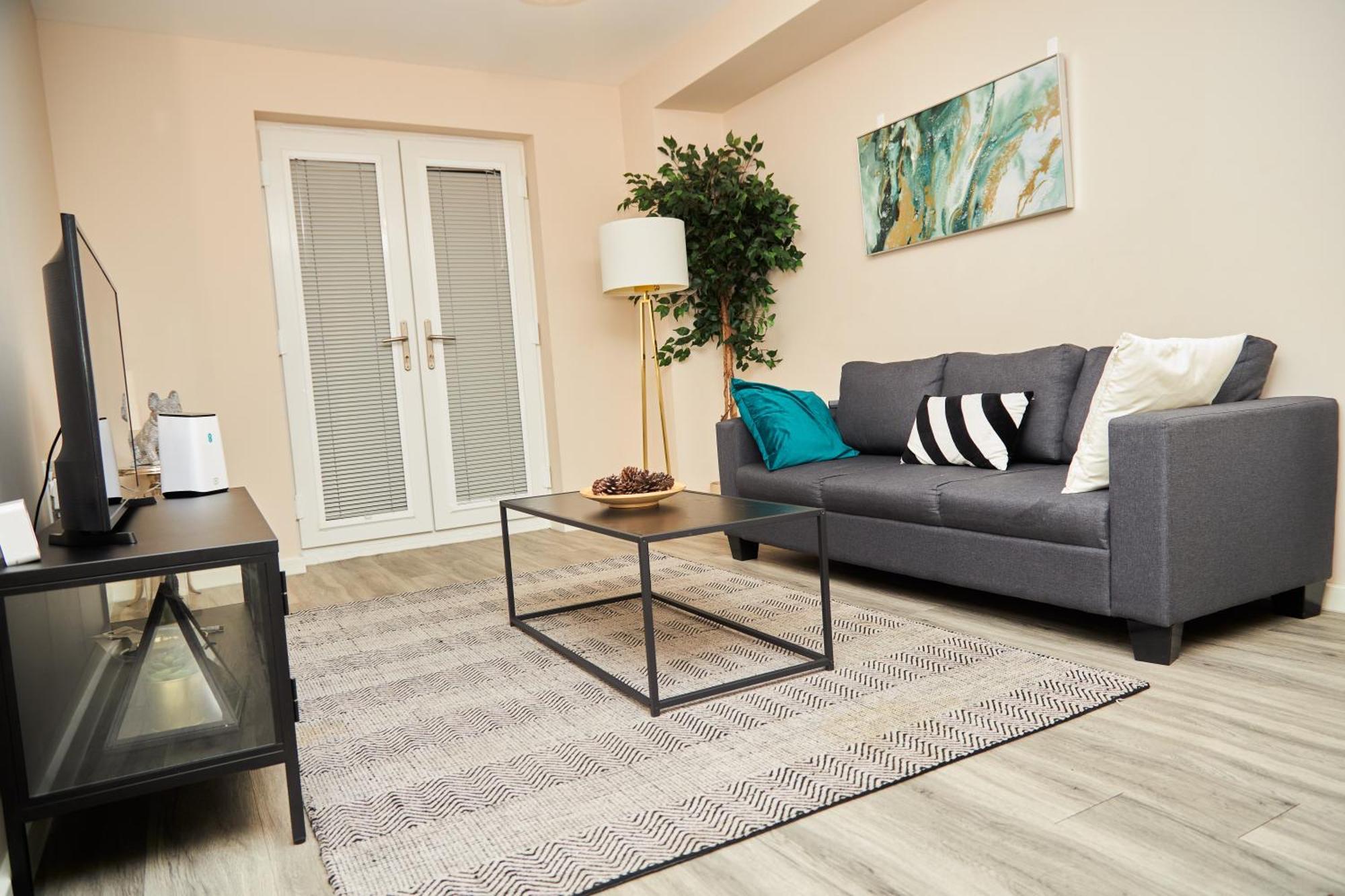 Deluxe And Cozy Two Bedroom With 1 Bathroom And Open Balcony Manchester Exteriör bild